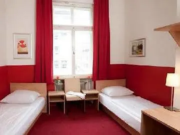 Easy Palace Station Hotel